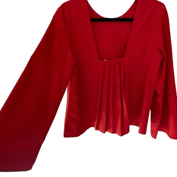 EUC Unique21 Red Top with Pleased Drop Back - Picture 6 of 8